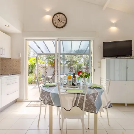 Les Oliviers By Interhome Talmont-Saint-Hilaire