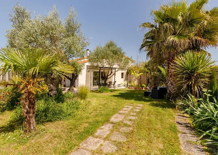 Les Oliviers By Interhome Talmont-Saint-Hilaire